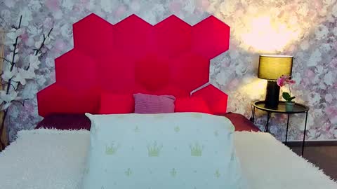 Susane Nori online show from 10.02.25