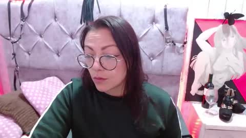 Snapshot of susanhotsex_ chatting on 10.01.25 susanhotsex_ online show from 10.01.25