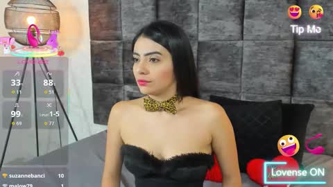 Snapshot of susanjacobs chatting on 10.31.25 Susan online show from 10.31.25