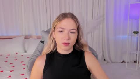 Snapshot of susanmimi chatting on 10.05.25 Susan online show from 10.05.25