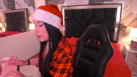 susanvilla online show from 12.20.25