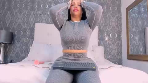 susana garcia  online show from 09.11.25