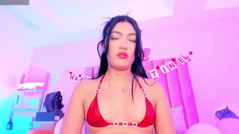 Snapshot of sussan_nicolle1 chatting on 02.14.25 Sussan Nicole  online show from 02.14.25