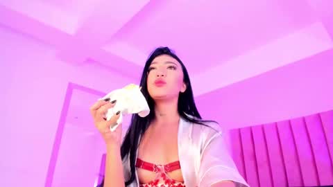 Snapshot of sussan_nicolle1 chatting on 10.27.25 Sussan Nicole  online show from 10.27.25