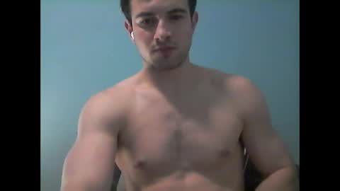 Snapshot of sutromaxx chatting on 10.05.25 Maximus online show from 10.05.25