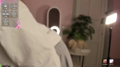 Hey Im Suzane online show from 02.05.26