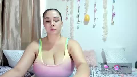 Suzy Amaya  online show from 04.02.26