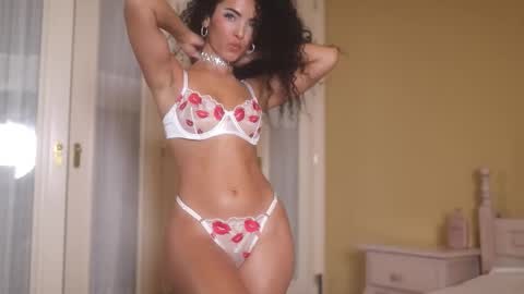 suzysuza online show from 11.20.25