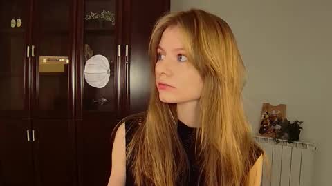 Snapshot of swag_evalution chatting on 11.01.25 Eva online show from 11.01.25