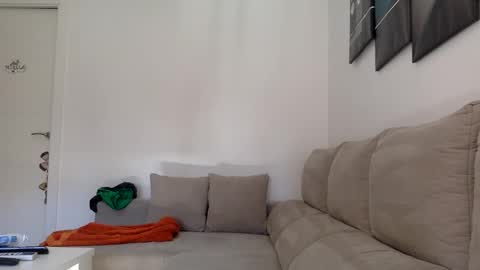 Snapshot of swee788485 chatting on 10.22.25 ALBA online show from 10.22.25