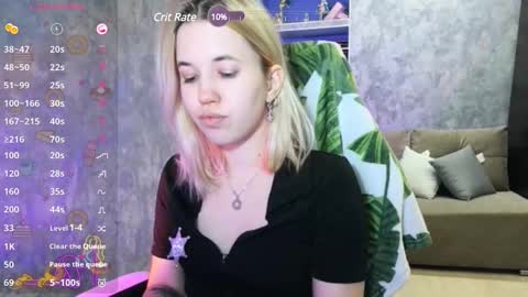 Snapshot of sweeet_bee chatting on 12.12.24 Melisa online show from 12.12.24