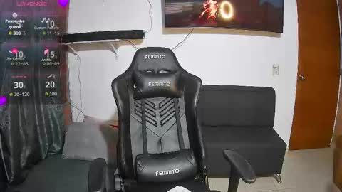 Snapshot of sweet10salome chatting on 10.06.25 sweet10salome online show from 10.06.25