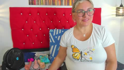 Carolina online show from 09.25.25