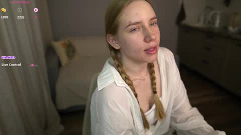 Snapshot of sweet__michelle chatting on 05.25.26 Michelle online show from 05.25.26