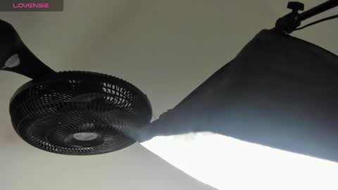 Vanessa online show from 10.21.25