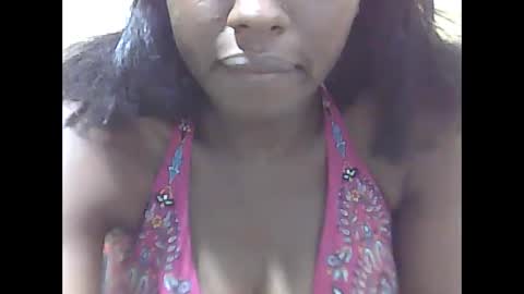 Snapshot of sweet_aaliya chatting on 10.18.25 Aaliya online show from 10.18.25