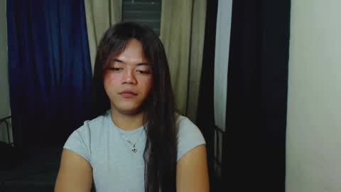 Snapshot of sweet_ahrii chatting on 02.16.25 CLEO online show from 02.16.25