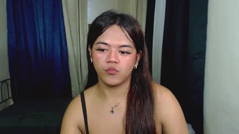 Snapshot of sweet_ahrii chatting on 02.17.25 CLEO online show from 02.17.25