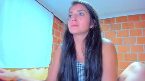 Snapshot of sweet_and_hot_alaia chatting on 09.24.25 sweet and hot alaia online show from 09.24.25