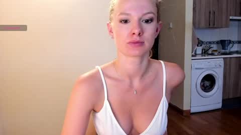Snapshot of sweet_angel_a chatting on 07.05.26 Ann - your sweet girl online show from 07.05.26