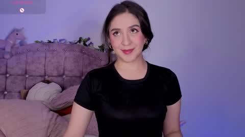 Sthefany Lauren Independent Model  online show from 12.18.25