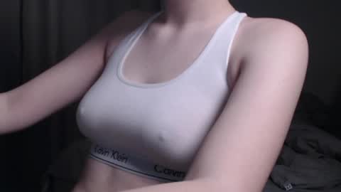 Snapshot of sweet_baby_kate chatting on 12.03.24 Kate and Erica online show from 12.03.24
