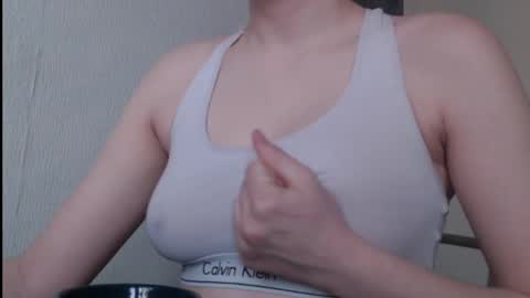 Snapshot of sweet_baby_kate chatting on 02.24.25 Kate and Erica online show from 02.24.25