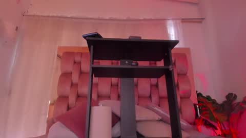 Chelsy  online show from 10.14.25