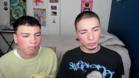 Snapshot of sweet_boys_xx chatting on 01.16.25 CristianBrayan PVT OPEN online show from 01.16.25