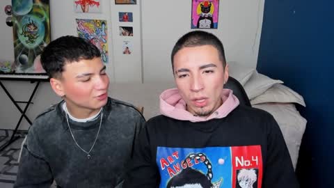 Snapshot of sweet_boys_xx chatting on 01.18.25 CristianBrayan PVT OPEN online show from 01.18.25