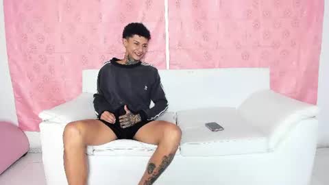 Snapshot of sweet_bunny29 chatting on 07.12.26 x Angelica Daniels - mod Tio willy online show from 07.12.26