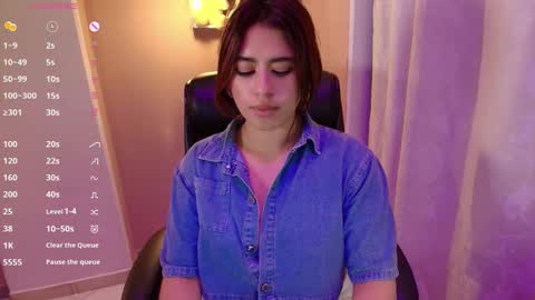 Camila online show from 02.10.25