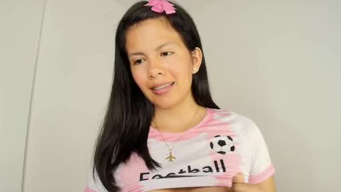 Snapshot of sweet_dania_ chatting on 02.01.25 sweet_dania_ online show from 02.01.25
