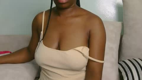 Snapshot of sweet_dellah54 chatting on 01.18.26 dellah online show from 01.18.26