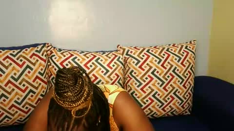 sweet_dollo online show from 10.30.25