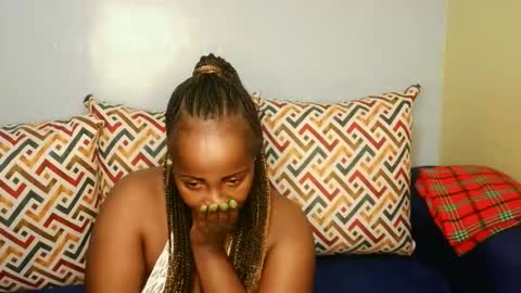 sweet_dollo online show from 11.02.25