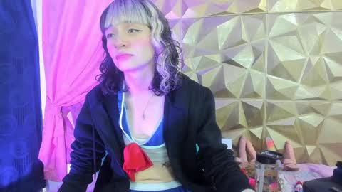  emmili  online show from 12.02.24