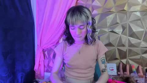  emmili  online show from 12.03.24