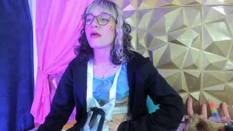  emmili  online show from 12.03.24