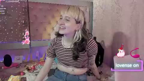  emmili  online show from 07.17.26