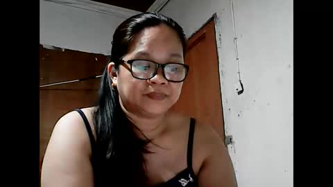Snapshot of sweet_faye05 chatting on 10.24.25 sweet_faye05 online show from 10.24.25