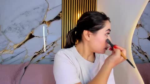 sweet_flame_ online show from 09.18.25