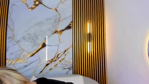 sweet_flame_ online show from 10.01.25