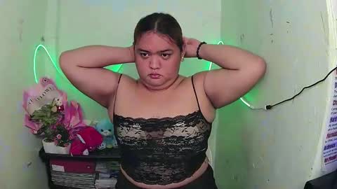 sweet_frex123 online show from 10.06.25