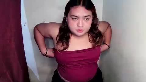 sweet_frex123 online show from 11.30.25