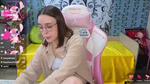Snapshot of sweet_frosty chatting on 02.23.25 Alice online show from 02.23.25