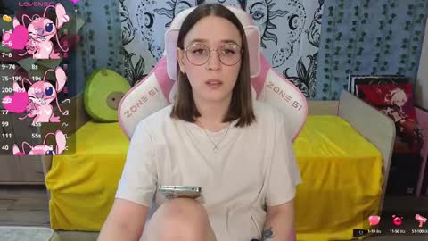 Snapshot of sweet_frosty chatting on 02.24.25 Alice online show from 02.24.25