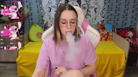 Snapshot of sweet_frosty chatting on 03.02.25 Alice online show from 03.02.25