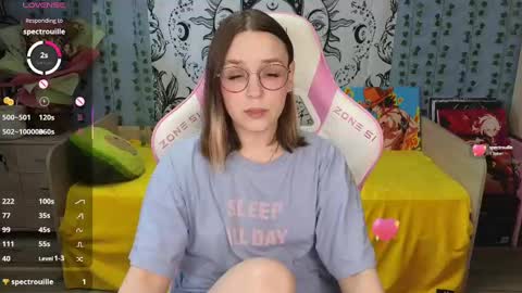 Snapshot of sweet_frosty chatting on 03.05.25 Alice online show from 03.05.25