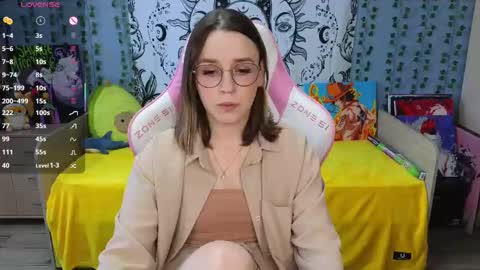 Snapshot of sweet_frosty chatting on 03.12.25 Alice online show from 03.12.25